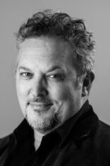 Darick Robertson